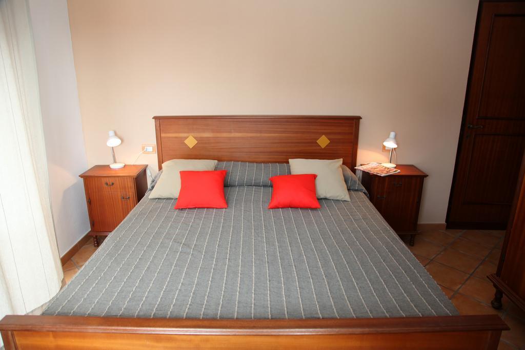 La Contessa Aparthotel Santa Teresa Gallura Room photo