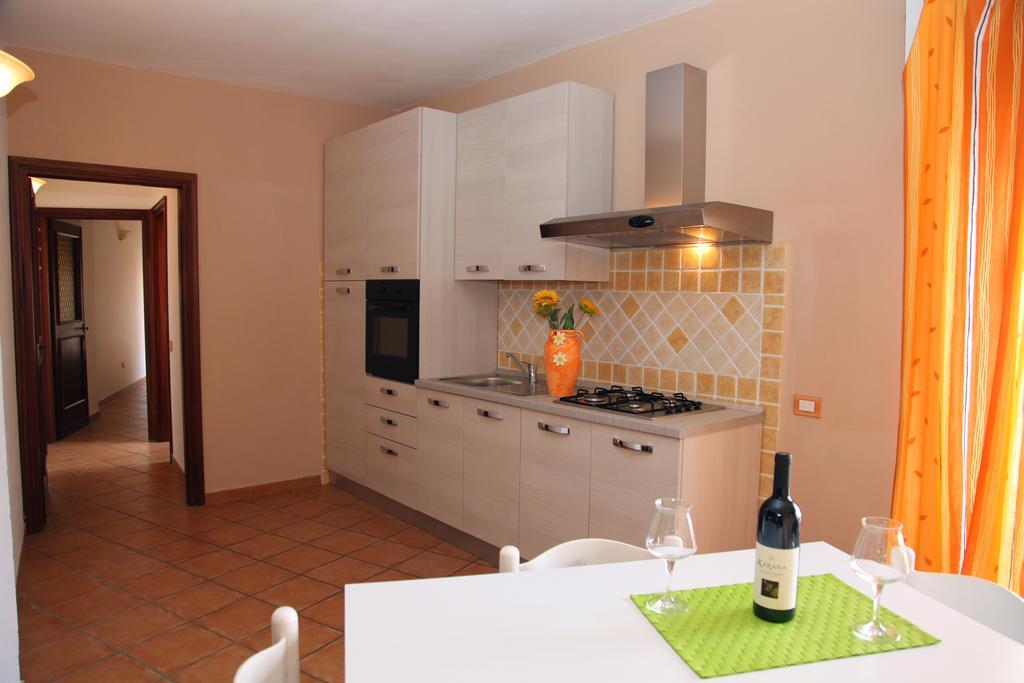 La Contessa Aparthotel Santa Teresa Gallura Room photo