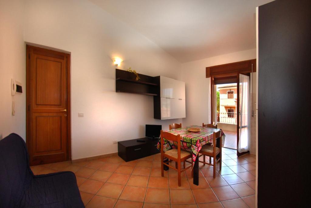 La Contessa Aparthotel Santa Teresa Gallura Room photo
